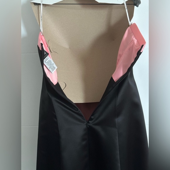 Zum Zum by Niki Livas: Strapless Formal Dress- Size 9/10 - Picture 9 of 12